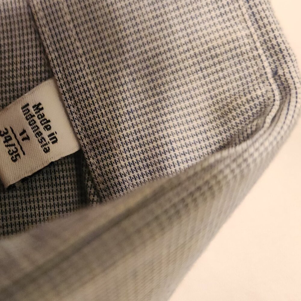 Calvin Klein button up. - Picture 4 of 5